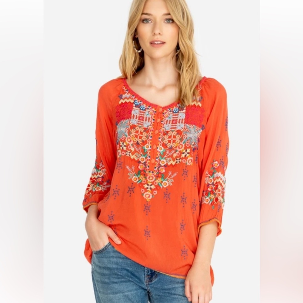 Johnny Was Muna Blouse in Sunrise